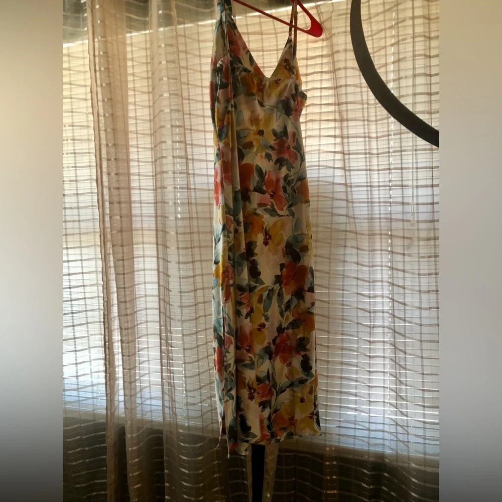 🩷SILKY DRESS - Picture 7 of 13